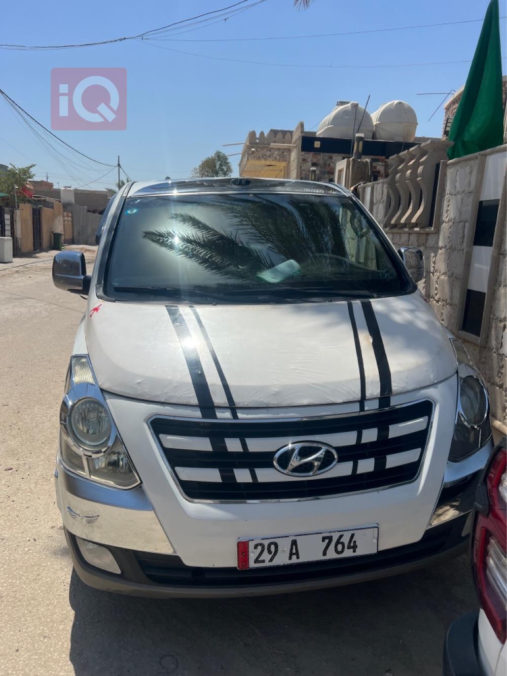 Hyundai Starex